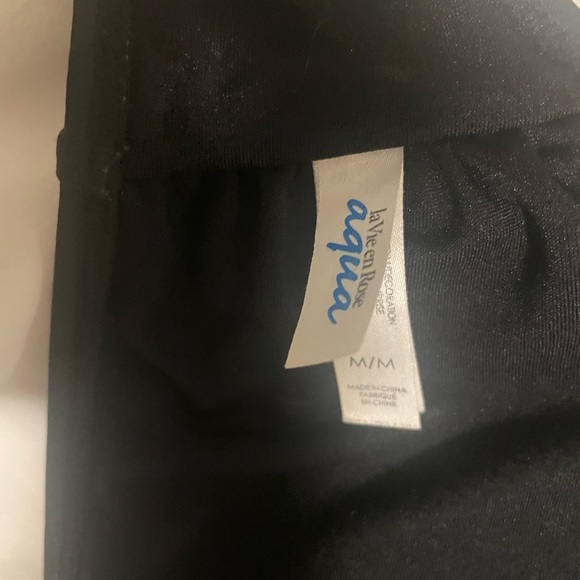 Le Vien Rose Bathing Suit Top - Picture 3 of 5